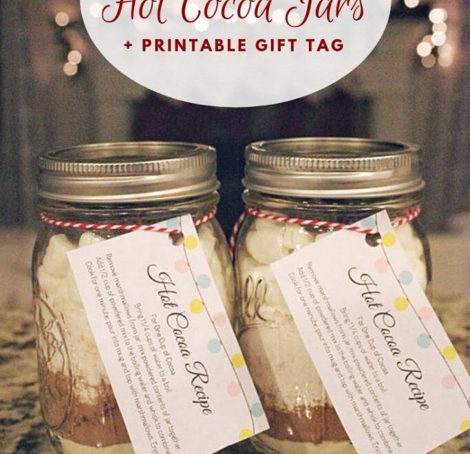 Homemade Hot Cocoa Gift Jars With FREE Printable Gift Tag Recipe